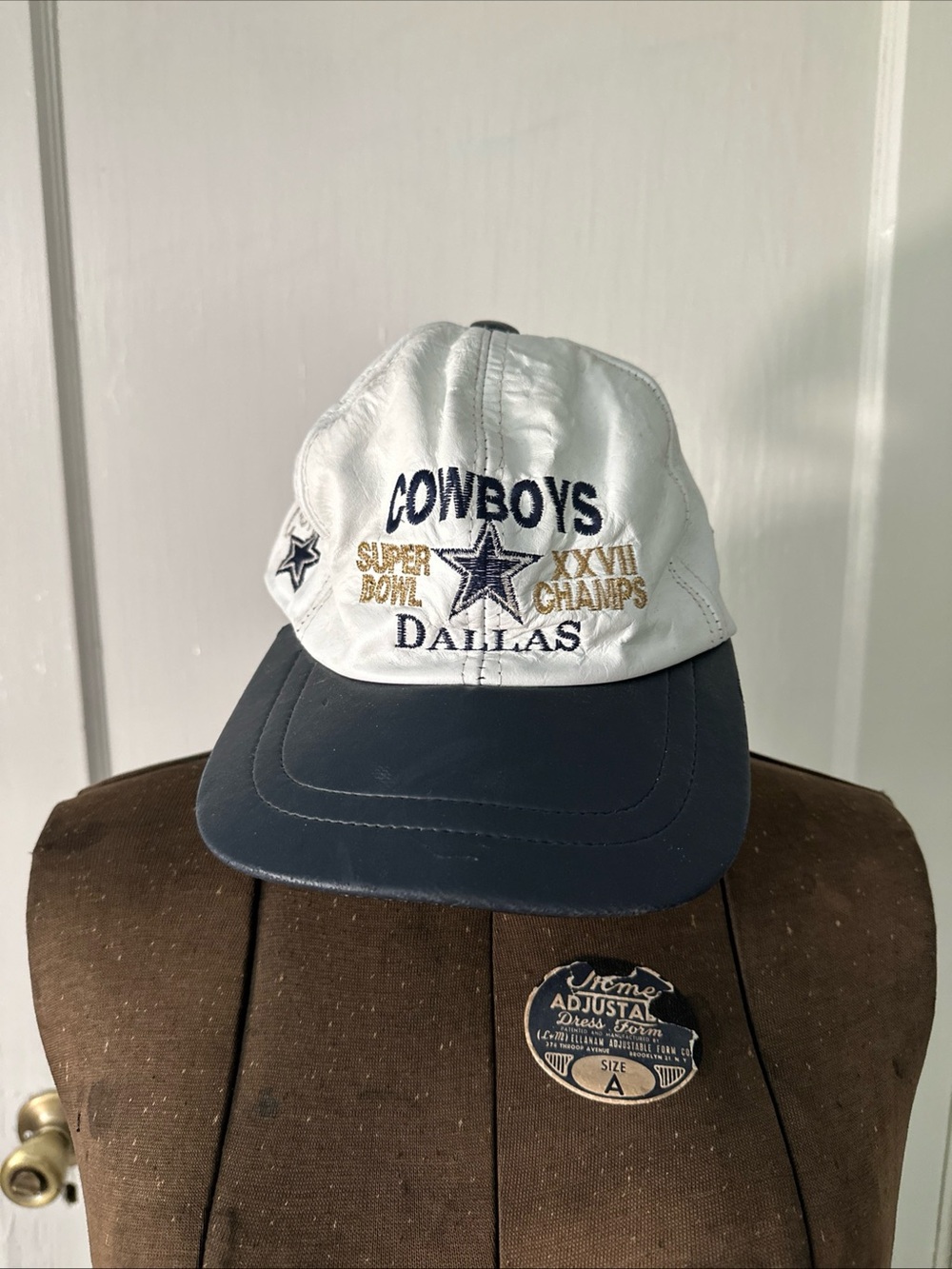 Leather Vintage NFL Dallas Cowboys White and Navy Embroidered Cap
